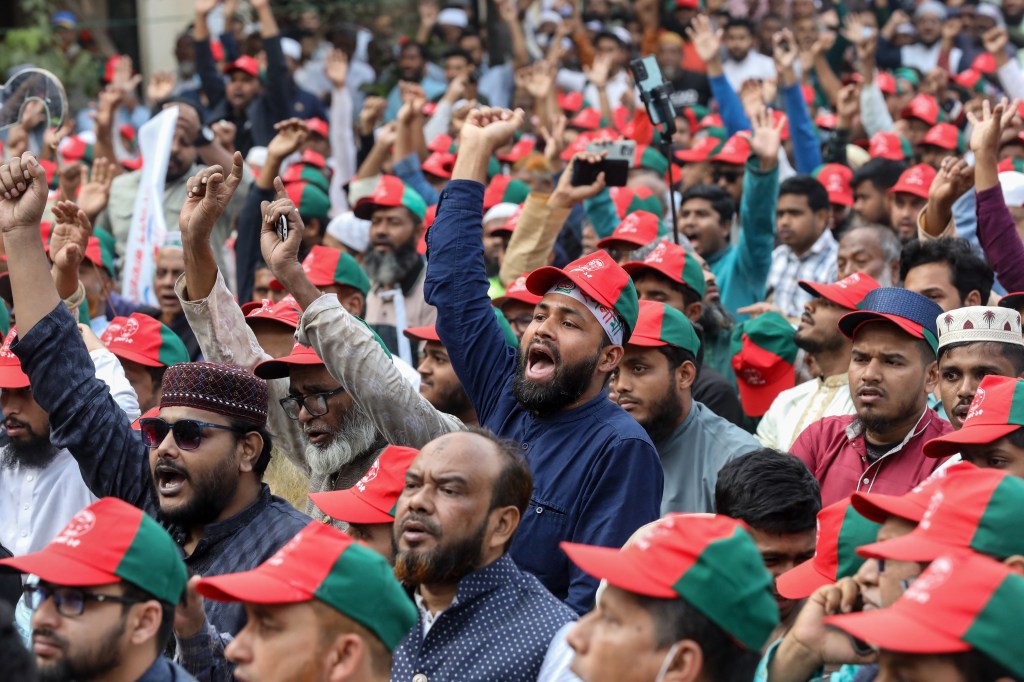 Bangladesh's Jamaat-e-Islami supporters ahead of election.