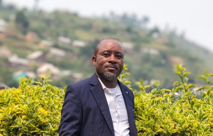 Congolese journalist Espoir Mbata