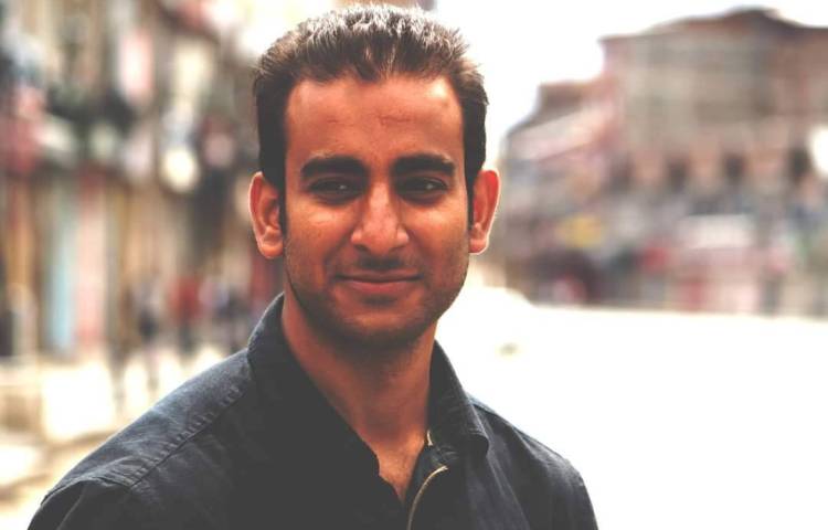 Journalist Irfan Mehraj has been detained for three years in a case that reflects a pattern of persecution of journalists and activists in Jammu and Kashmir. (Photo: Sofi Ahsan)