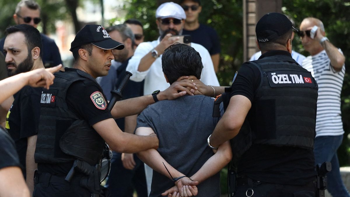 CPJ, partners condemn multiple journalist arrests in Turkey, demand their release