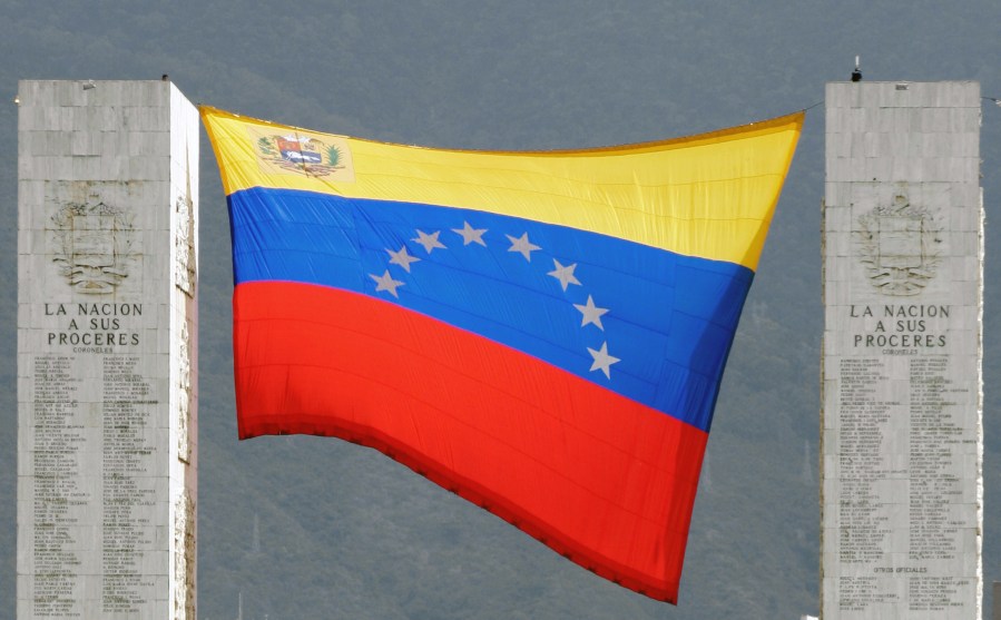 A shadow report on freedom of expression and press freedom in Venezuela points to a worsening hostility against the independent press. (Photo: Reuters/Francesco Spotorno)