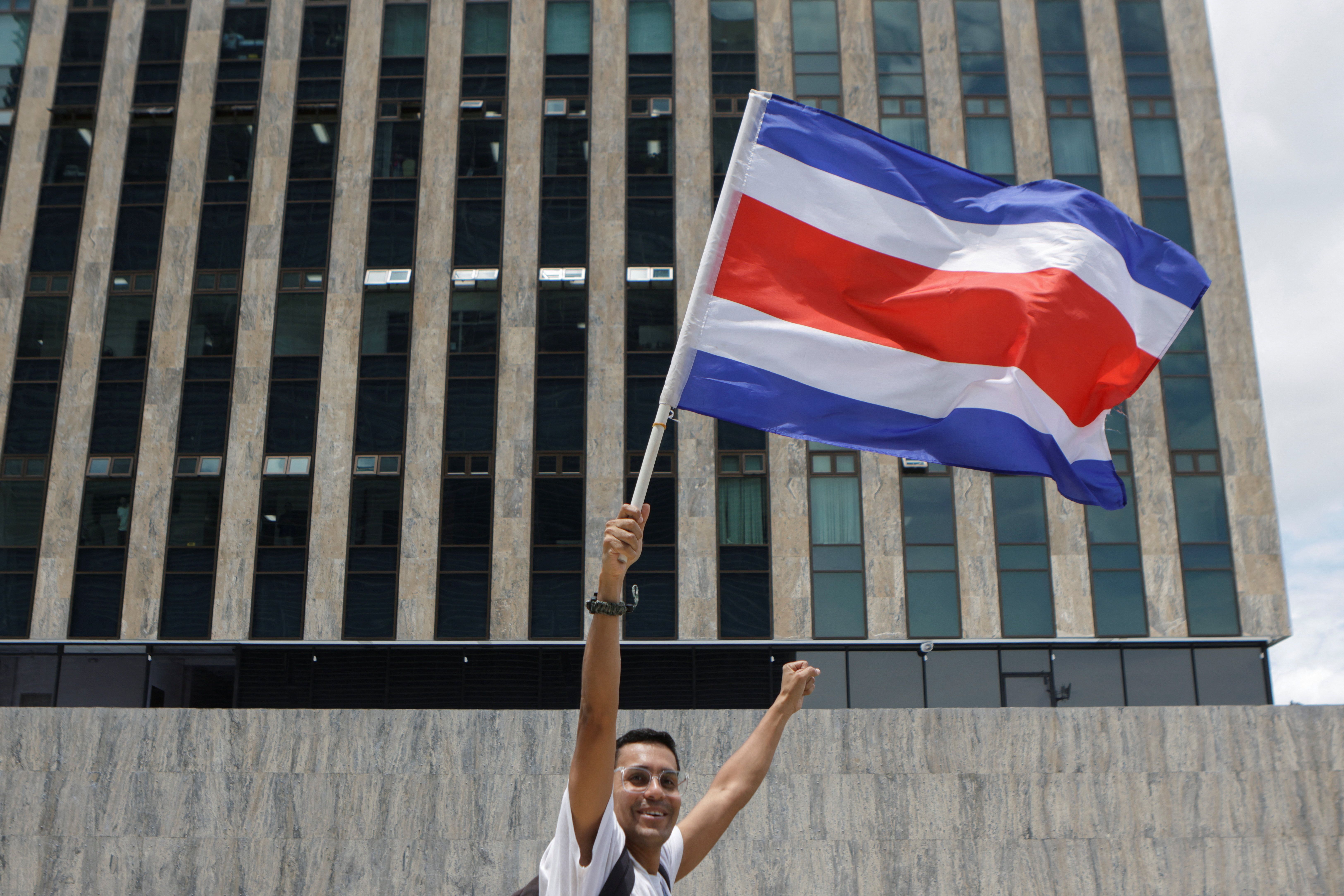 CPJ, IAPA warn broadcast fee proposal will force Costa Rican news outlets off air