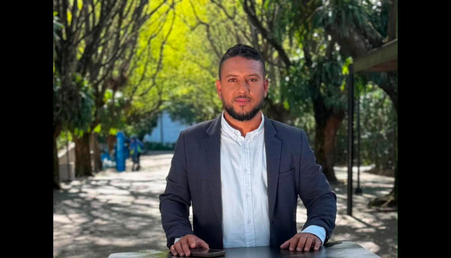 Yeison Rojas of the TV news program TeleAntioquia Noticias and Darien TV was among four journalists to receive threats from members of the Gaitanista Self-Defense Forces of Colombia. (Photo: Courtesy of Yeison Rojas)