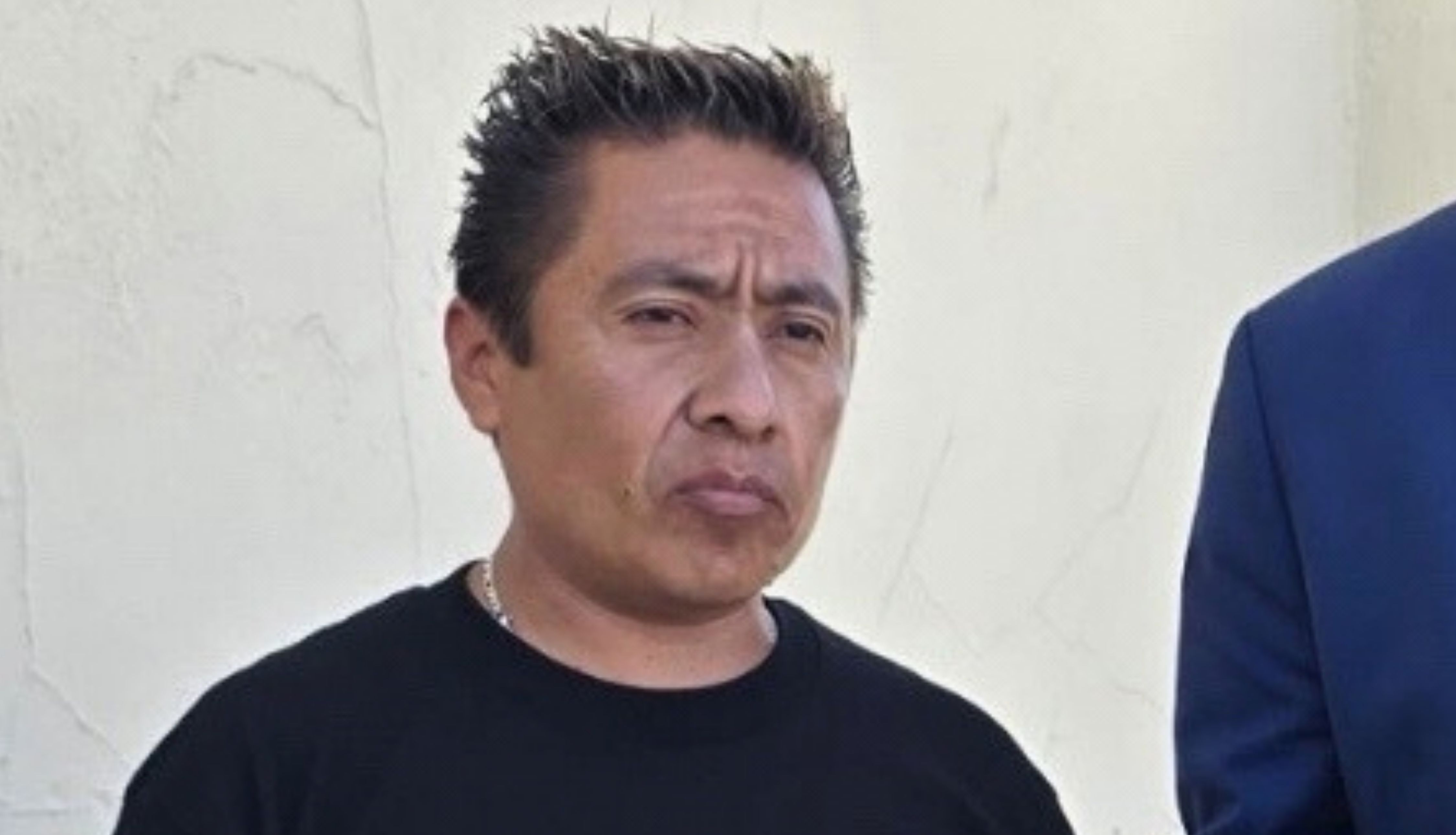 Mexican journalist Carlitos Ricardo Parias shot by US immigration authorities, without medical care after 300 days in detention