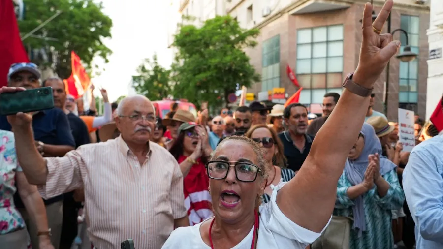 Tunisian protesters