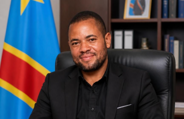 Trésor Muntu, director general of Centrale Radio Télévision.