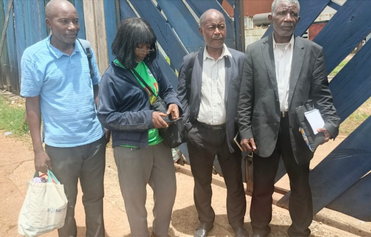 Journalists François Essomba (from left), Solange Djuikam , Pierre Mouchili, and Igor Gwet Bibey leave Yaoundé Central Police Station on September 21 after spending several days in overcrowded cells. (Photo: Courtesy of Thierry Eba/SPIC)