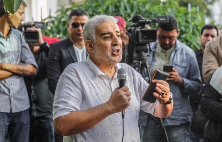 Imprisoned Tunisian journalist Zied el-Heni is scheduled to appear before court on September 25 over fresh terrorism charges.