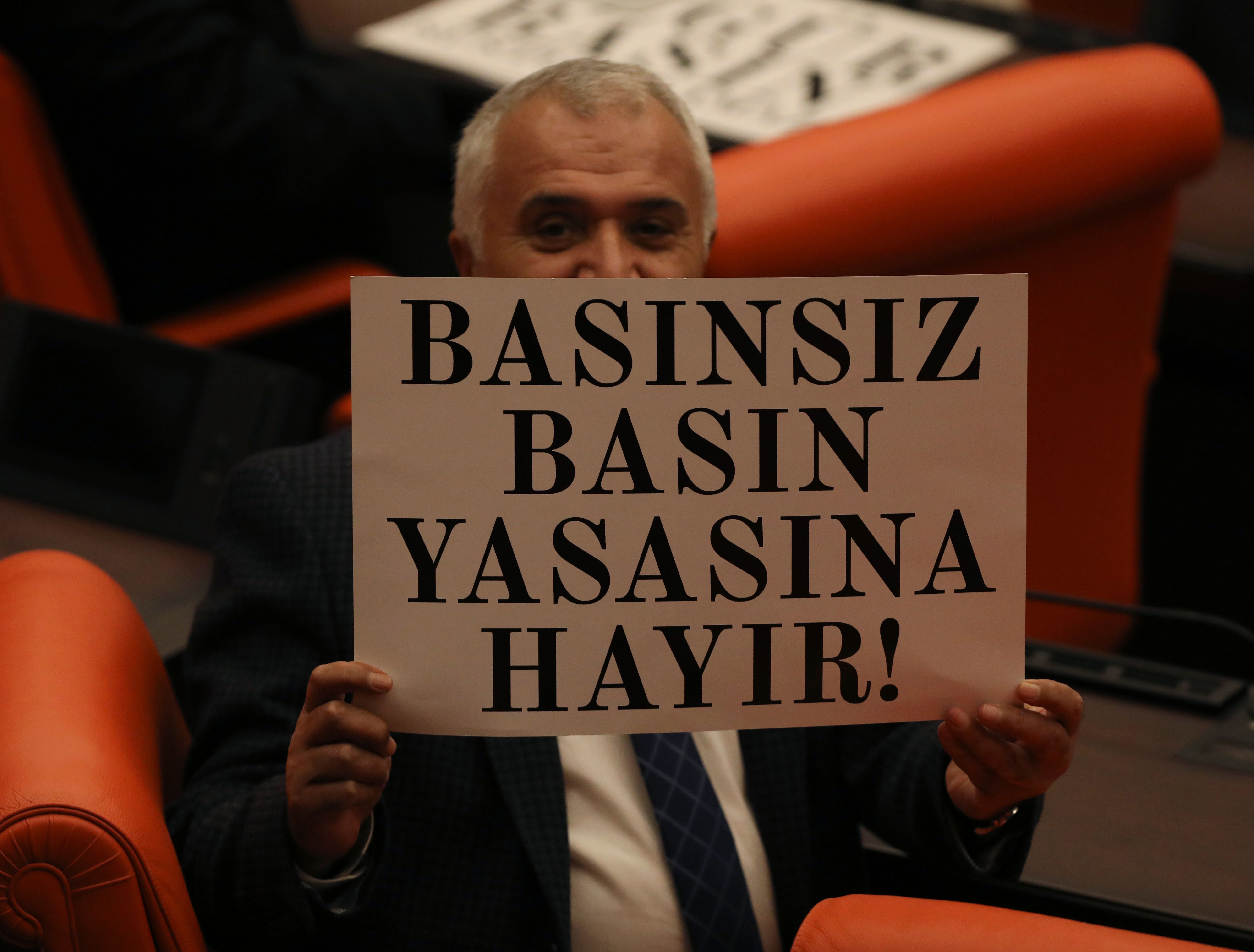 Turkey arrests 2 more journalists as authorities ramp up use of disinformation law to silence the press