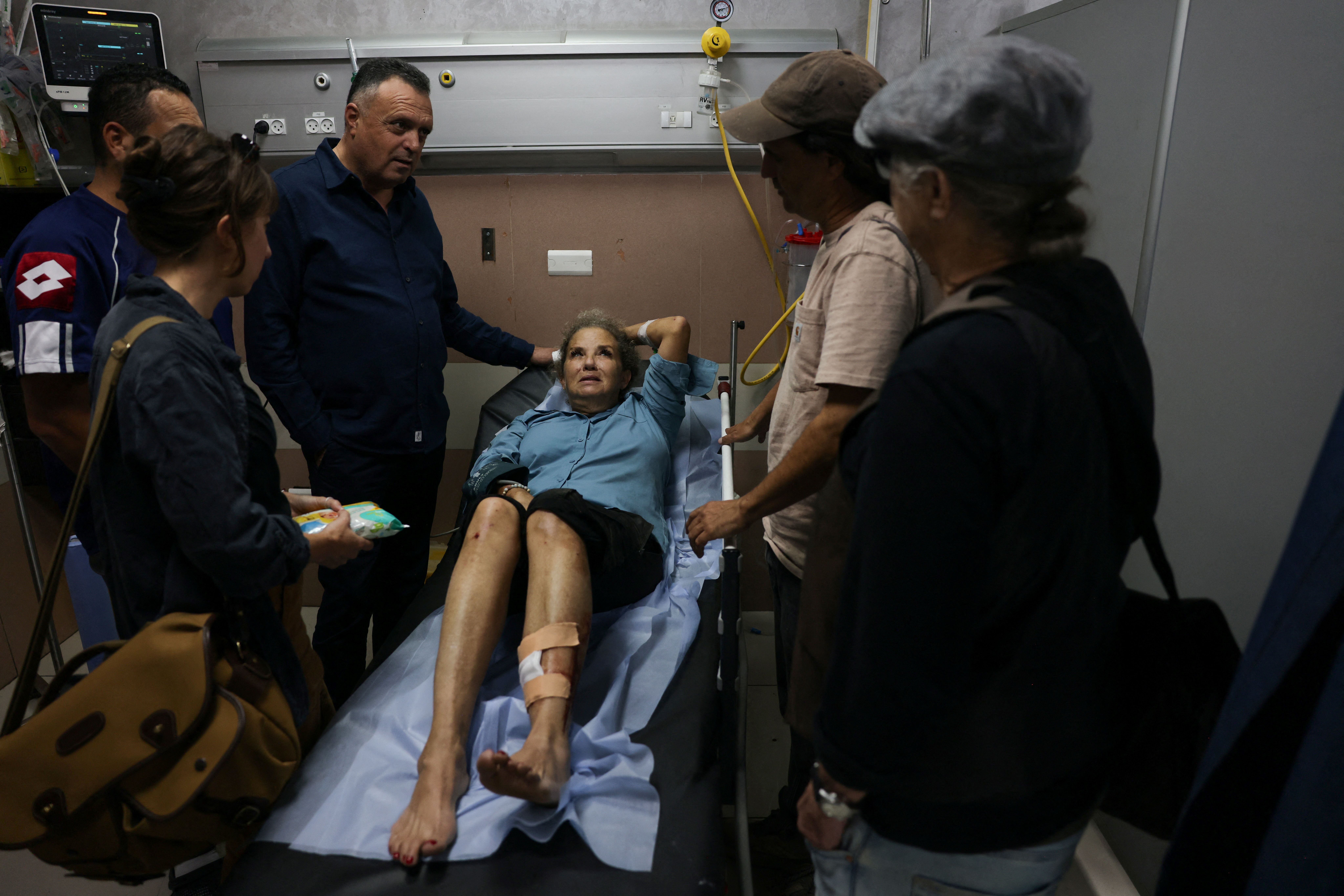 American photojournalist Heidi Levine attacked by Israeli settlers in West Bank - Committee to Protect Journalists