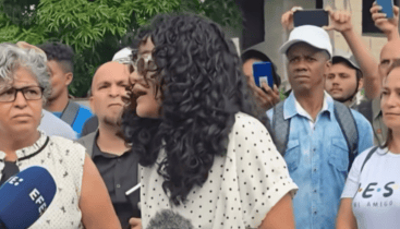 Anna Sofía Benítez, 21, and her mother, Caridad Silvente, were sentenced to two years of “restricted freedom.” (Screenshot: TikTok)