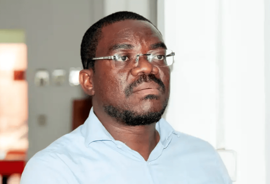 Angolan journalist Teixeira Cândido